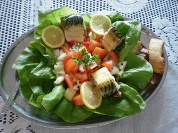 Salata De Macrou Afumat Retete Culinare Gustos Ro