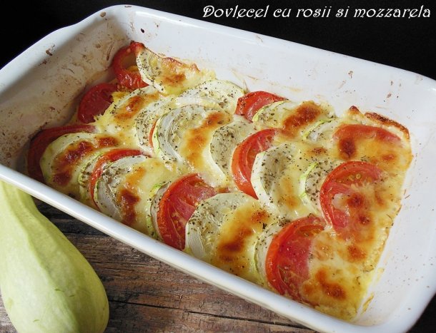 Dovlecel Cu Rosii Si Mozzarella Retete Culinare Gustos Ro