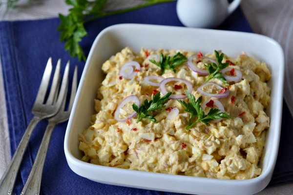 Salata de oua cu ton - reteta simpla si delicioasa