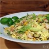 Salata cu paste, piept de pui si porumb