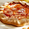 Galette cu caise. Reteta de tarta rustica cu caise
