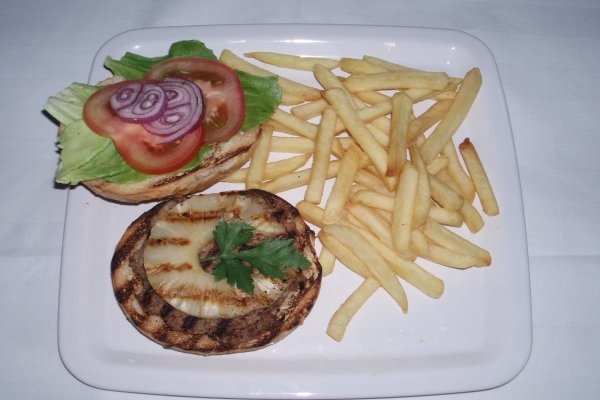 HAMBURGER CU ANANAS ( MEDITERANEEAN )