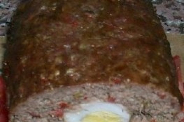 FILE VIENEZ(rulada din chiftea, umpluta cu oua fierte)