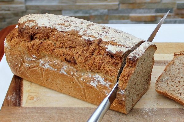 Paine integrala cu iaurt si nuci. Reteta sanatoasa si delicioasa